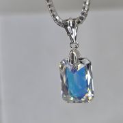 Dije cristal cuadrado aurora boreal swarovski