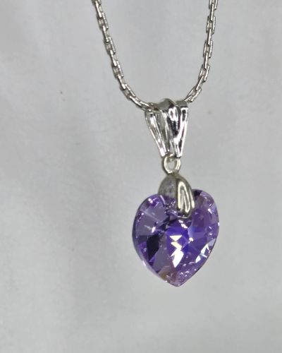 Dije de corazón lila 14 mm swarovski