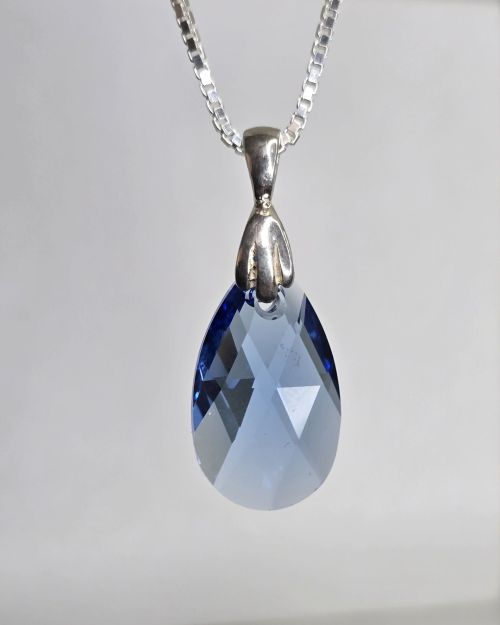 Dije grande de gota cristal swarovski celeste