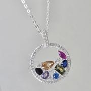 Gargantilla punto de luz circular cubic colores