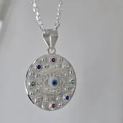 Gargantilla de ojo turco con medalla plata