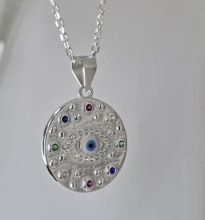 Gargantilla de ojo turco con medalla plata