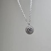 Gargantilla punto de luz