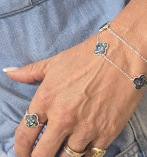 Pulsera doble con treboles nacar colores de Plata 925