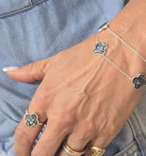 Pulsera doble con treboles nacar colores de Plata 925