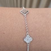 Pulsera de plata rodinada trebol nacar negro y pave