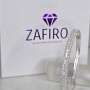 Esclava con cubics y pave rigida de plata