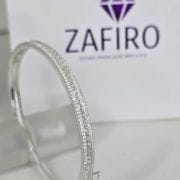 Esclava con cubics y pave rigida de plata