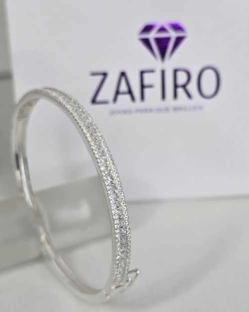 Esclava con cubics y pave rigida de plata