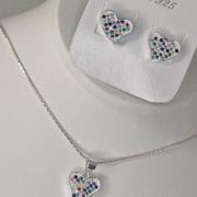 Conjunto aros más dije corazón colores