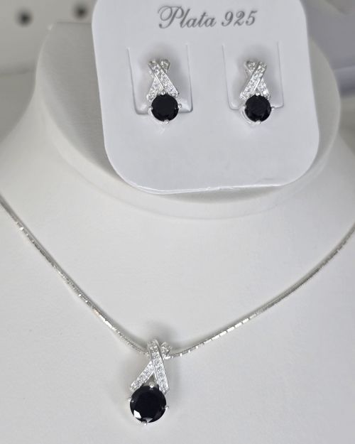 Conjunto dije más aros cubic negro y pave