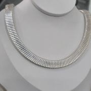 Importante cadena ancha italiana