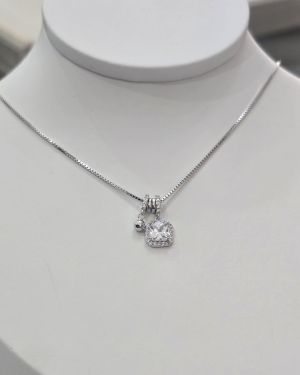 Cadena rodinada con dije cuadrado de Plata