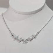 Gargantilla rodinada de Mariposas