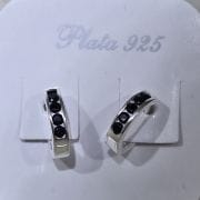 Argollitas plata con cubics negro