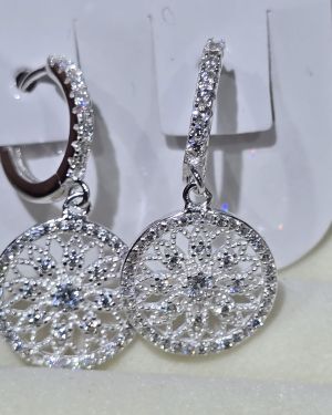 Argollitascon huggie flor cubic circular