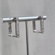 Argollas cuadradas con baguette de Plata rodinada