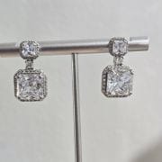 Zarcillos importados cuadrados plata rodinada