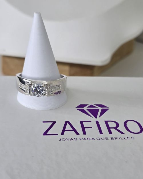 Anillo Hombre con cubic mas pavé plata
