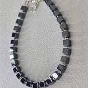 Pulsera hematite plata sin genero