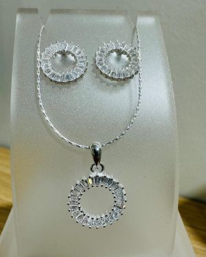 Conjunto circular calado cubic aro más dije Plata925