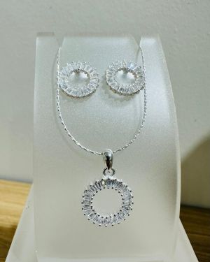 Conjunto circular calado cubic aro más dije Plata925