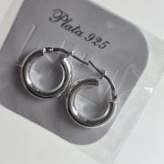 Argollas chicas de plata un clásico infaltable