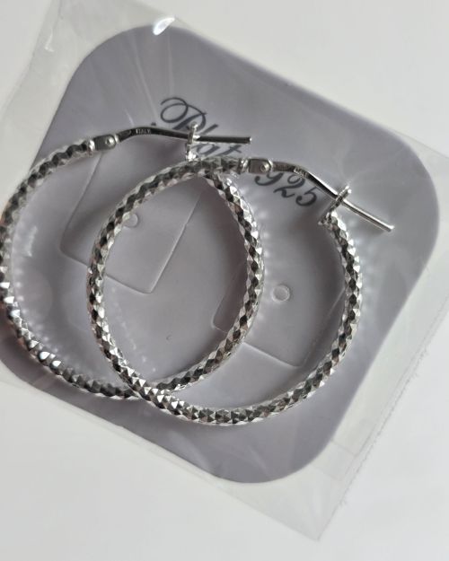 Argollas efecto 3d trabajadas medianas