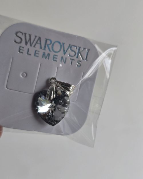 Dije corazon gris humo cristal swarovski