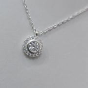 Cadena con dije circular punto de luz Plata925