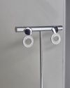 Aros geometricos circulares plata esmalte blanco