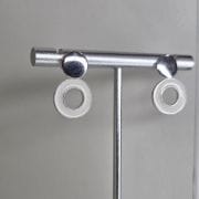 Aros geometricos circulares plata esmalte blanco