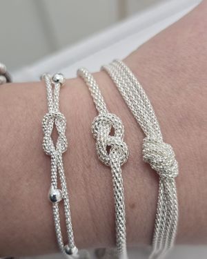 Pulsera doble Plata italiana con bolitas y nudo