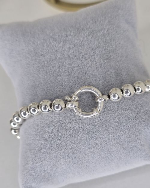 Pulsera con cadena de plata y bolas de plata con cierre marinero
